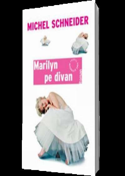 Marilyn pe divan