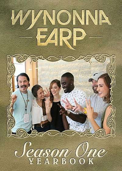 Wynonna Earp Yearbook: Season 1, Paperback