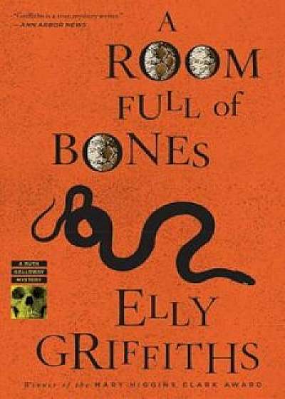 A Room Full of Bones, Paperback/Elly Griffiths
