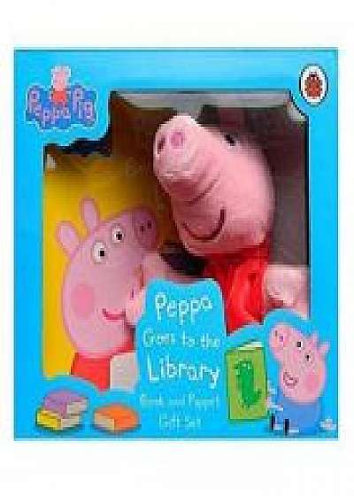 Coperta cărții Peppa Pigg Goes to the Library Book and Puppet Gift Set