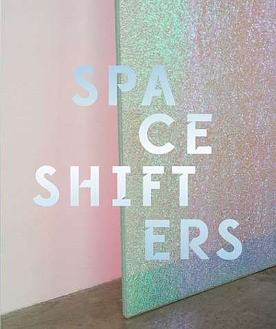 Coperta cărții Space Shifters